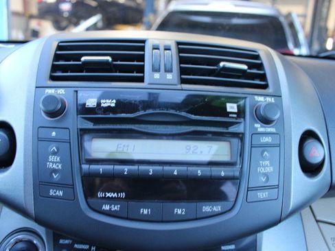 Used 2011 Toyota RAV4 Limited image 31