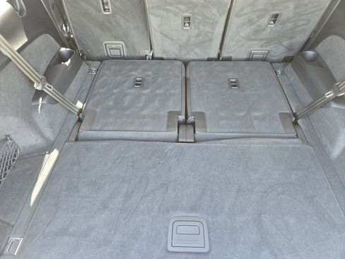 Used 2023 Audi Q7 3.0T Prestige image 42