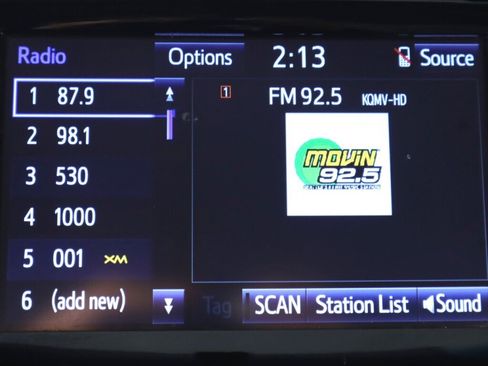 Used 2016 Toyota Camry XLE FWD image 16
