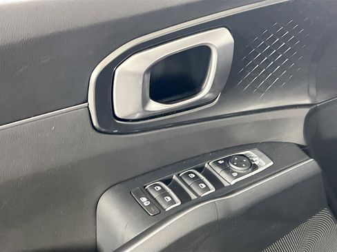 Used 2023 Kia Sorento EX image 18