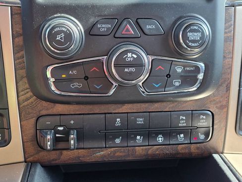 Used 2018 RAM 1500 Laramie Longhorn AWD/4WD image 18
