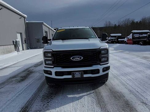 Used 2025 Ford F250 XL w/ STX Appearance Package image 3