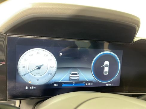 Used 2023 Hyundai Elantra SEL w/ Convenience Package image 21