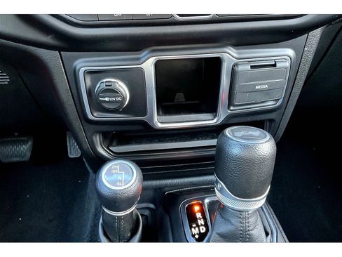 Certified 2022 Jeep Wrangler Unlimited Sport AWD/4WD image 31