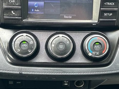 Used 2017 Toyota RAV4 LE w/ All Weather Liner Package AWD/4WD image 48