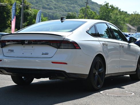 Used 2023 Honda Accord Sport image 5