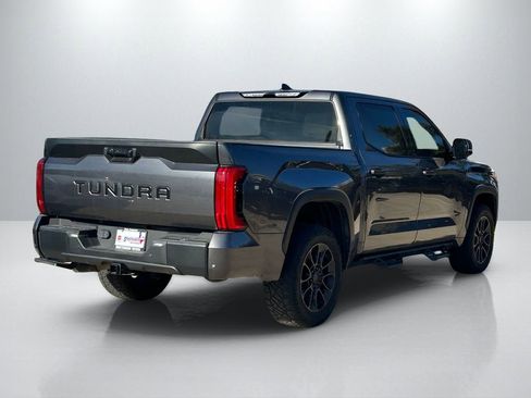 Used 2023 Toyota Tundra SR5 w/ SR5 Convenience Package AWD/4WD image 5