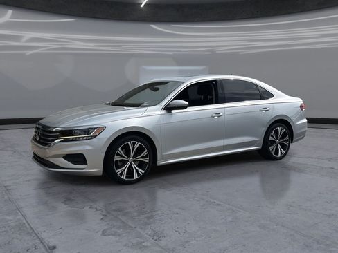 Used 2020 Volkswagen Passat 2.0T SEL FWD image 1