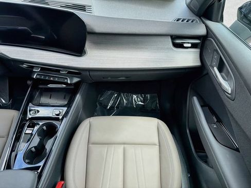 New 2026 Audi Q3 quattro 2.0T AWD/4WD image 17
