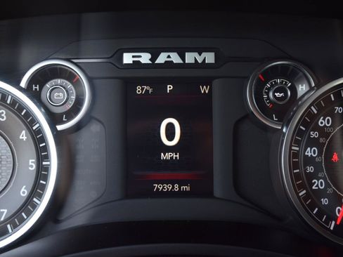 Used 2023 RAM 2500 Tradesman AWD/4WD image 18