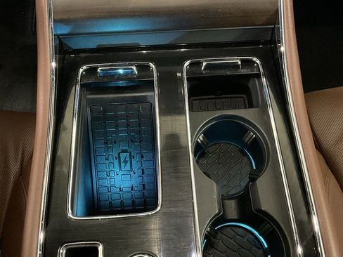 Used 2025 Lincoln Aviator Reserve w/ Luxury Package image 21