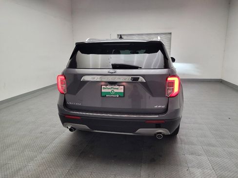 Used 2022 Ford Explorer Limited w/ Equipment Group 301A AWD/4WD image 7