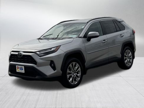 Used 2024 Toyota RAV4 XLE Premium image 3