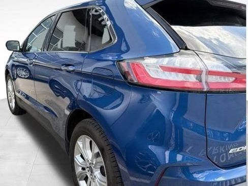 Used 2020 Ford Edge Titanium AWD/4WD image 7