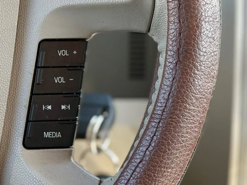 Used 2012 Ford Escape XLT image 16