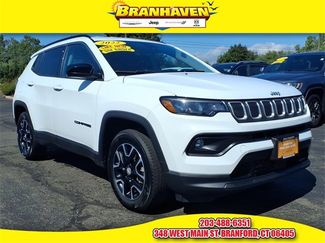 Certified 2022 Jeep Compass Latitude w/ Convenience Group image 1