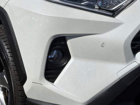 Used 2020 Toyota RAV4 Limited AWD/4WD image 43