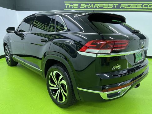 Used 2021 Volkswagen Atlas Cross Sport SEL Premium AWD/4WD image 7