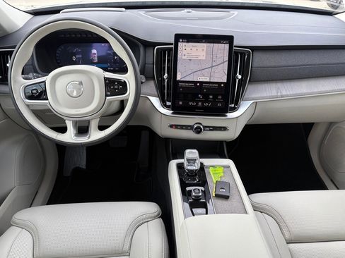 New 2026 Volvo XC90 B6 Ultra w/ Protection Package image 10