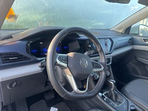 Used 2023 Volkswagen Taos SE image 10