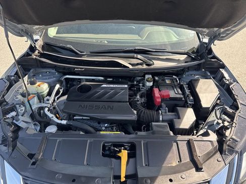 Used 2023 Nissan Rogue SL w/ SL Premium Package image 33