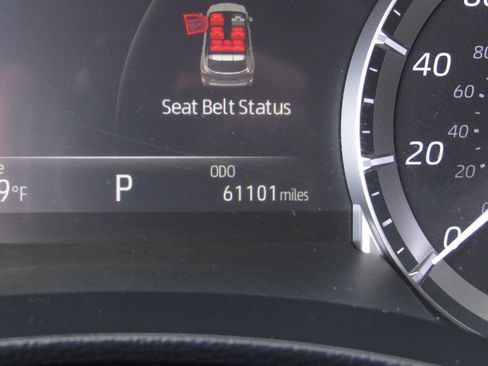 Used 2023 Toyota Highlander XSE FWD image 29