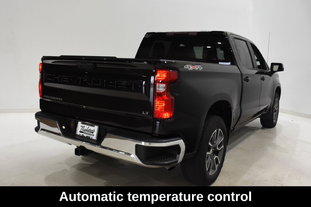 Used 2024 Chevrolet Silverado 1500 LT AWD/4WD image 4