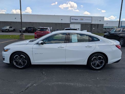 Used 2022 Chevrolet Malibu LT FWD image 5