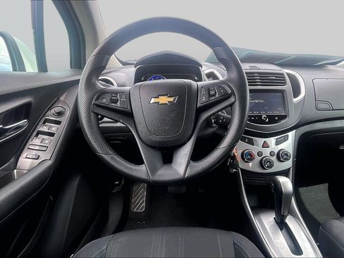 Used 2016 Chevrolet Trax LT AWD/4WD image 5