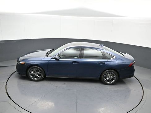 Certified 2023 Honda Accord EX image 41