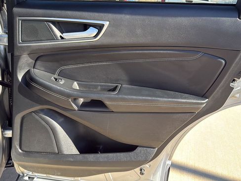 Used 2024 Ford Edge Titanium AWD/4WD image 42