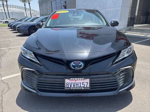 Used 2021 Toyota Camry LE FWD image 3