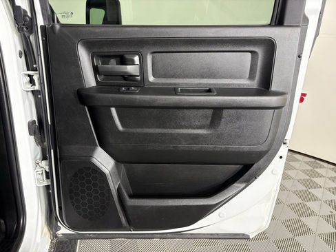 Used 2024 RAM 3500 Tradesman w/ Chrome Appearance Group AWD/4WD image 45