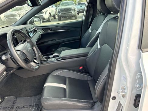 Used 2025 Toyota Camry SE w/ Multimedia Upgrade Package FWD image 11