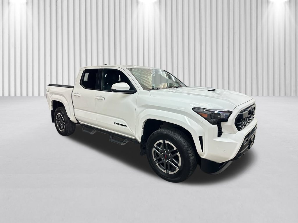 Used 2024 Toyota Tacoma TRD Sport w/ TRD Sport Upgrade Package AWD/4WD image 2
