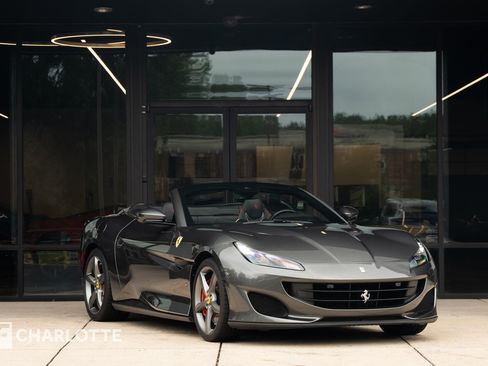 Used 2020 Ferrari Portofino RWD image 1