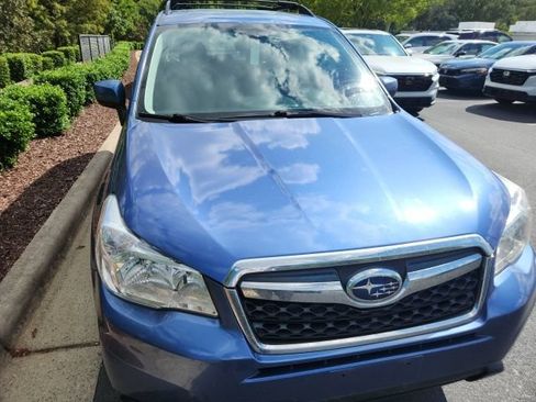 Used 2015 Subaru Forester 2.5i Premium w/ All-Weather Package AWD/4WD image 11