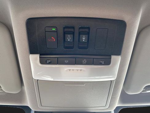Used 2023 Nissan Rogue SL AWD/4WD image 25