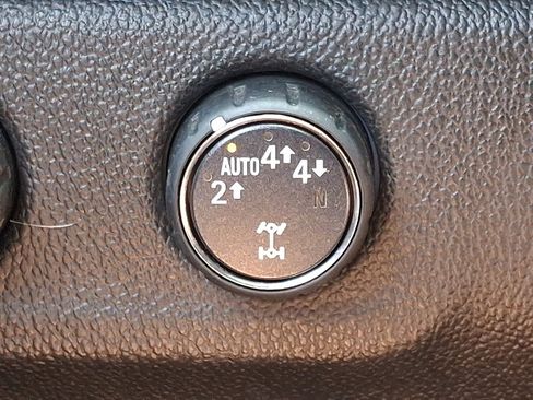 Used 2019 Chevrolet Colorado Z71 AWD/4WD image 22