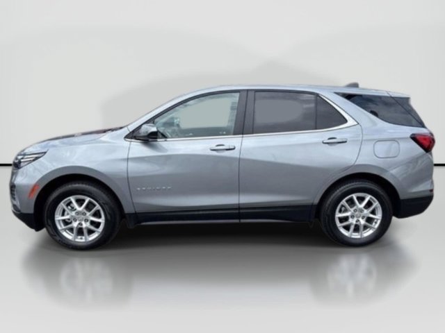 Used 2024 Chevrolet Equinox LT AWD/4WD image 2