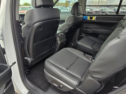 New 2026 Hyundai Santa Fe Limited image 15