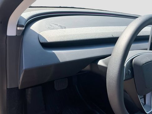 Used 2025 Tesla Model 3 Long Range RWD image 10