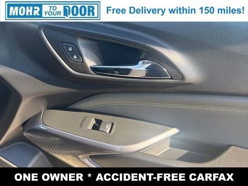 Used 2024 Chevrolet Trax ACTIV w/ Sunroof Package image 23