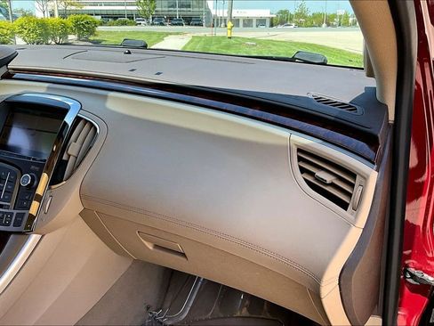 Used 2010 Buick LaCrosse CXS w/ Touring Package FWD image 27