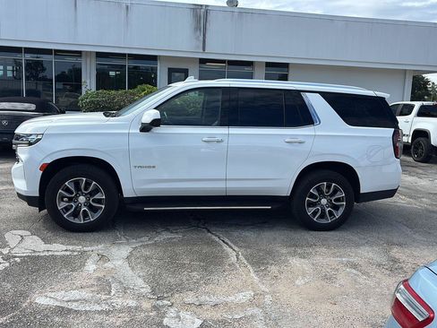 Used 2024 Chevrolet Tahoe LT RWD image 4