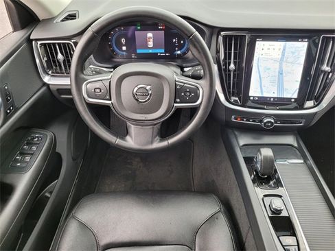 Used 2024 Volvo S60 B5 Core image 13