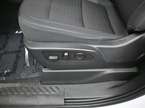 Used 2023 Chevrolet Silverado 1500 Custom RWD image 17