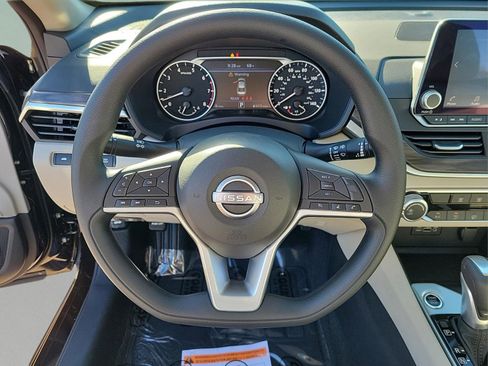 New 2025 Nissan Altima 2.5 SV image 23