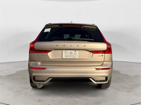 Certified 2025 Volvo XC60 B5 Plus image 29