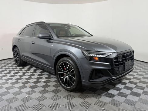 Used 2021 Audi Q8 Prestige w/ Prestige Package image 7